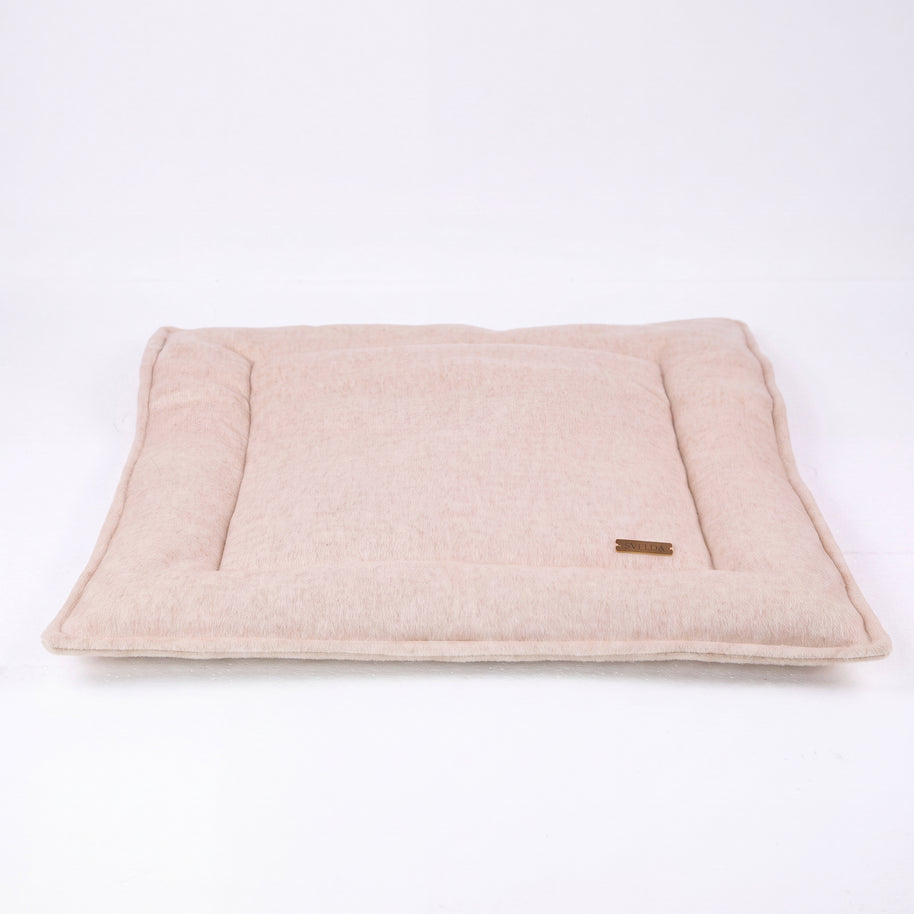 Tito Cashmere Blend - Pink, alt angle (tag fixed, 4K)